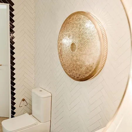 Designer Luxury Apartment, 2 Beds, Prime Location 公寓 *