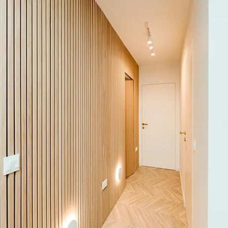 Lejlighed Designer Luxury Apartment, 2 Beds, Prime Location *