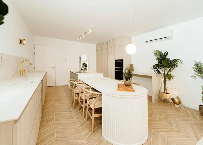 Designer Luxury Apartment, 2 Beds, Prime Location 아파트 슬리에마