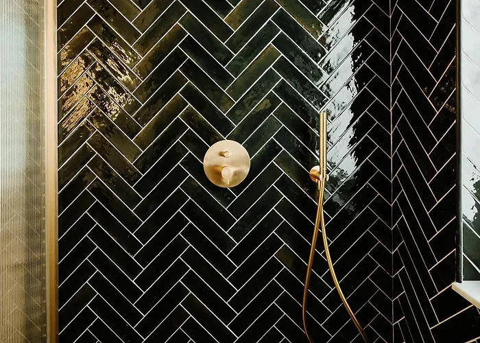 Designer Luxury Apartment, 2 Beds, Prime Location * 슬리에마