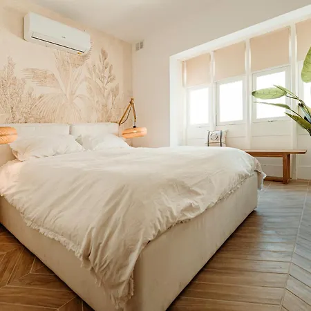 Designer Luxury Apartment, 2 Beds, Prime Location Апартаменты