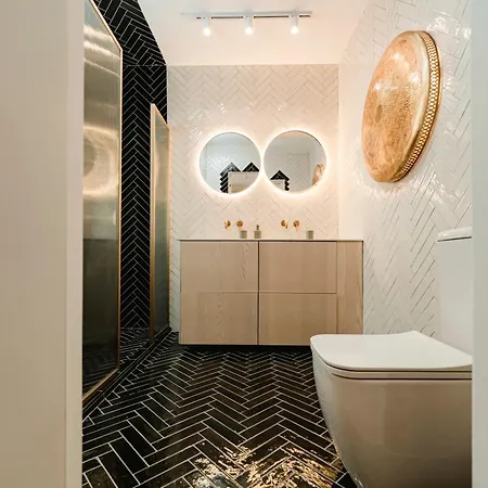 Lejlighed Designer Luxury Apartment, 2 Beds, Prime Location *