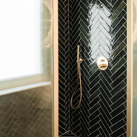 Designer Luxury Apartment, 2 Beds, Prime Location Слима