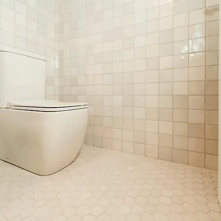 Designer Luxury Apartment, 2 Beds, Prime Location Апартаменты