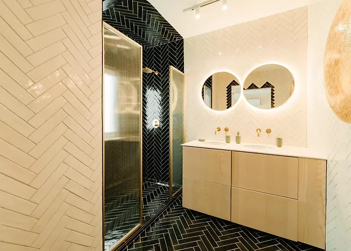 Διαμέρισμα Designer Luxury Apartment, 2 Beds, Prime Location