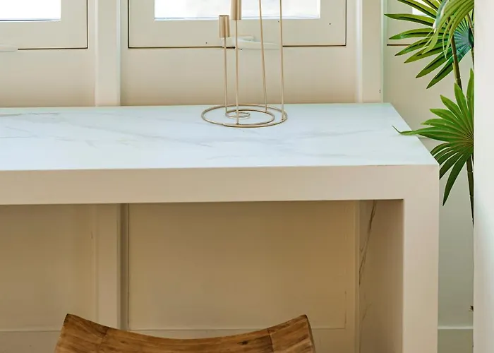 Διαμέρισμα Designer Luxury Apartment, 2 Beds, Prime Location *