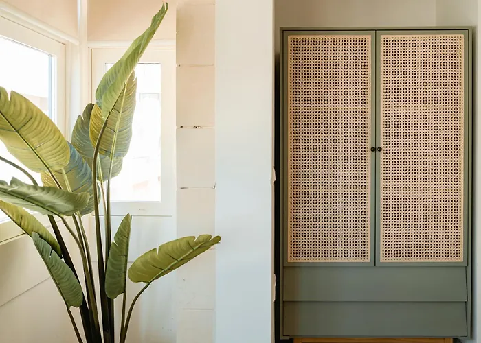 Designer Luxury Apartment, 2 Beds, Prime Location Διαμέρισμα *